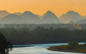 �߳����е��λ\�����s���_���cɽ�ӹ����ɫ