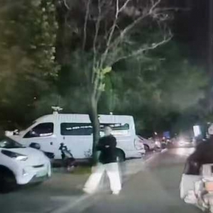 ��������ȳ����M���ǳ��R�ɣ����ϵ�܇��߀�ظ��꣬�ρ��͔[�Vָ؟