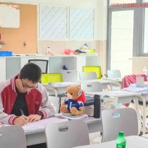 ��ݼ�@���W����̫ţ����