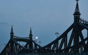 ����Ͽ��ĵ�������Ȧ�����_��