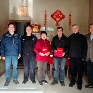 һ����������۷��޽������f��������