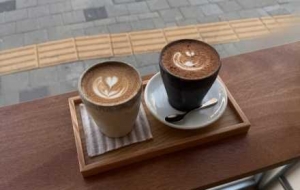 ͵�ø��������e���������c(di��n)������������ζ