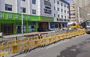 ͨ��(b��o)������ʩ�������һ��λ���P�ͣ��